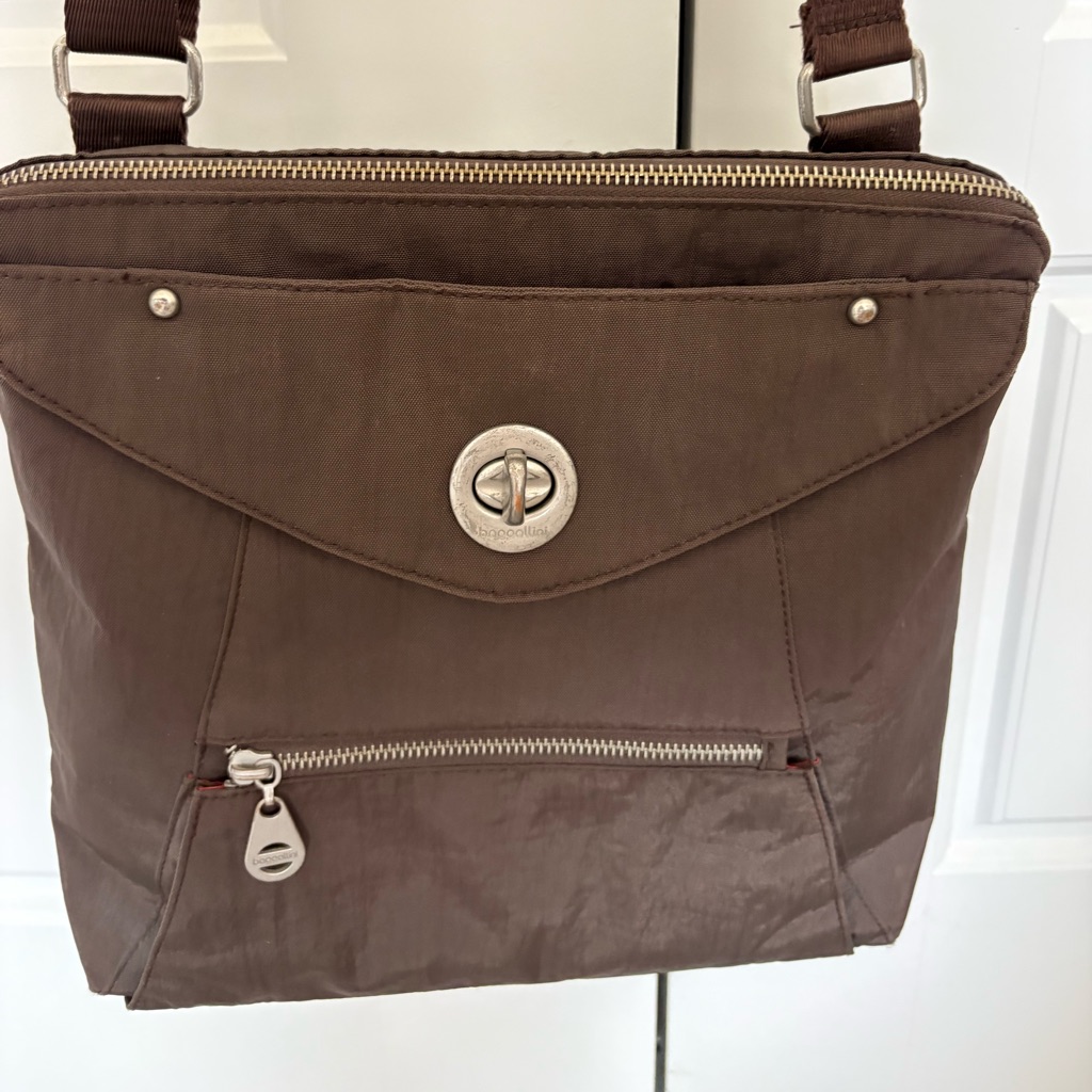 Baggallini Crossbody And Backpack In One